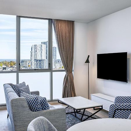 Meriton Suites Ливерпуль Экстерьер фото Living room
